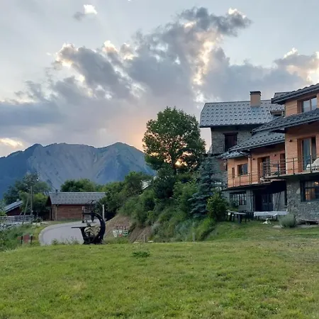 La Scierie De La Grande Ourse Albiez-Montrond