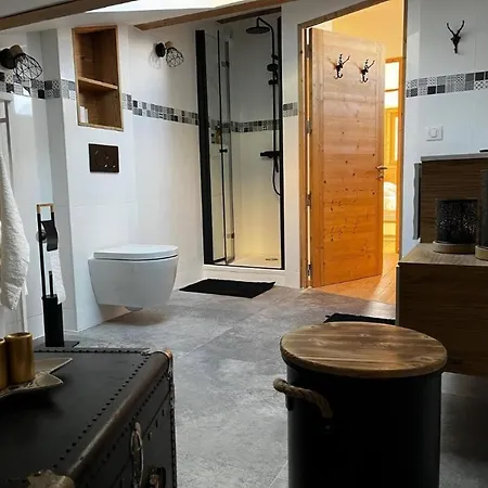 La Scierie De La Grande Ourse Albiez-Montrond